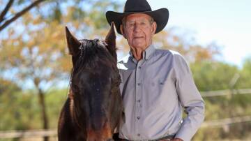 Legendary cowboy Bob Holder, 93, is returning to the Isa. 