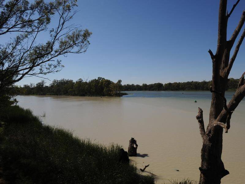 Indigenous people will decide how $100 million is spent on water entitlements, the government says. (Dean Lewins/AAP PHOTOS)